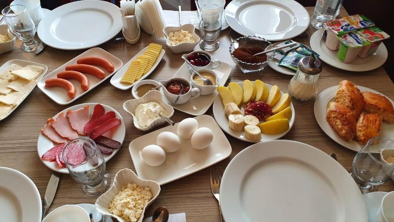 Hero Hostel เยเรวาน ภายนอก รูปภาพ